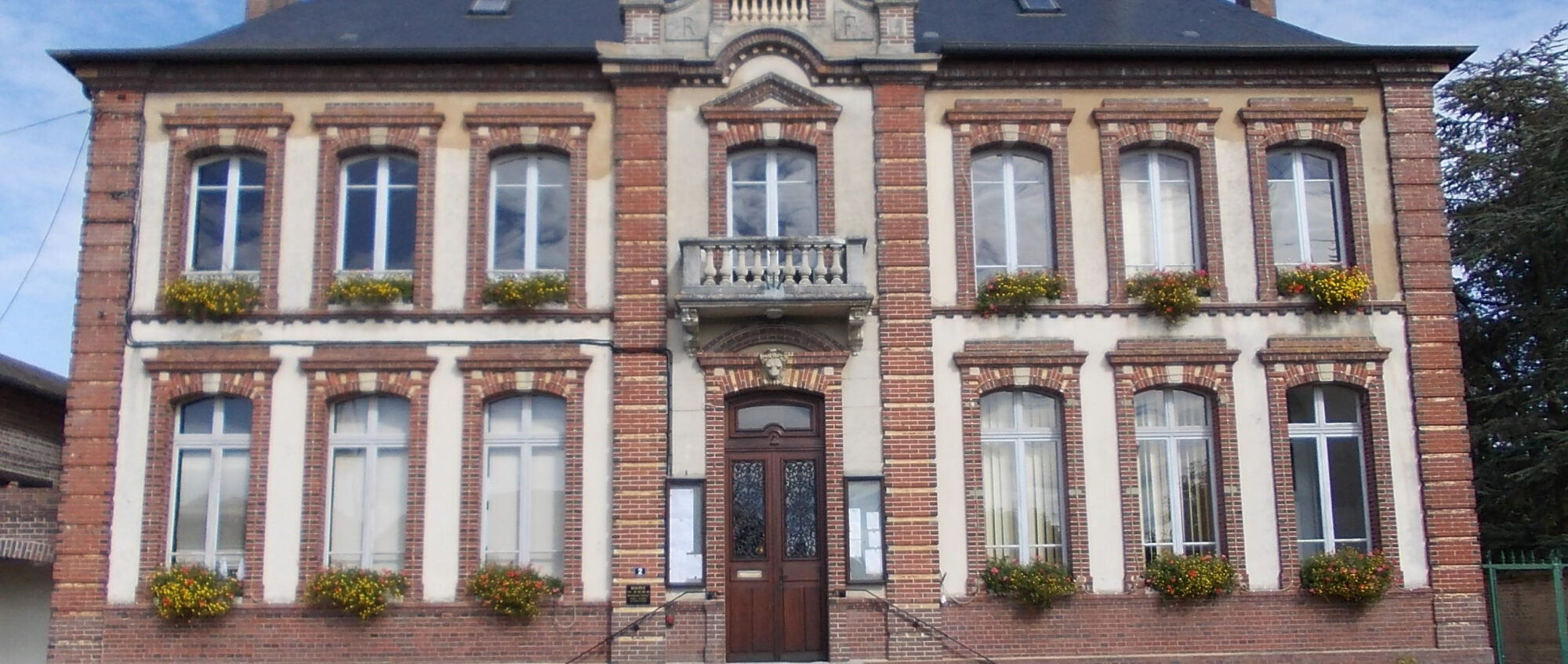 Mairie Les Baux de breteuil-Bandeau